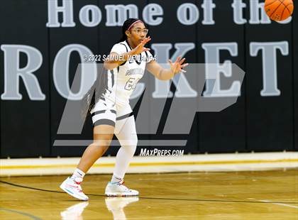 Thumbnail 1 in Columbus @ Lincoln Northeast photogallery.