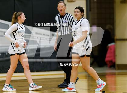 Thumbnail 1 in Columbus @ Lincoln Northeast photogallery.