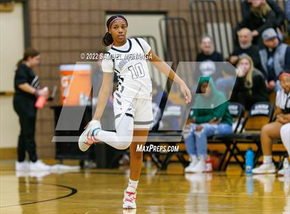 Thumbnail 1 in Columbus @ Lincoln Northeast photogallery.