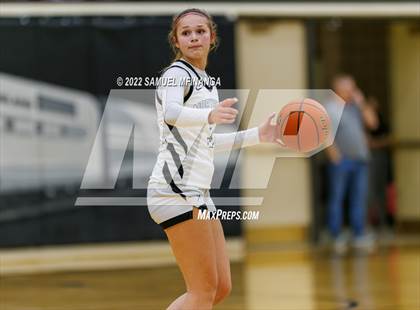 Thumbnail 3 in Columbus @ Lincoln Northeast photogallery.
