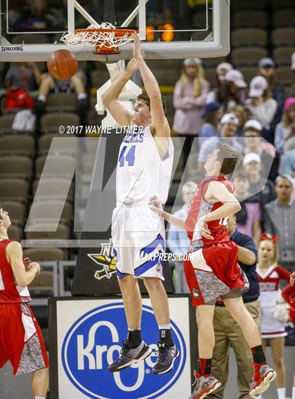 Thumbnail 2 in Dixie Heights vs Covington Catholic (Ninth Region) photogallery.