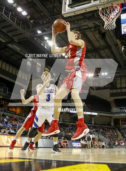 Thumbnail 2 in Dixie Heights vs Covington Catholic (Ninth Region) photogallery.