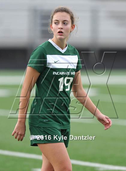 Thumbnail 2 in Incarnate Word vs Hockaday (National Elite Prep Showcase) photogallery.
