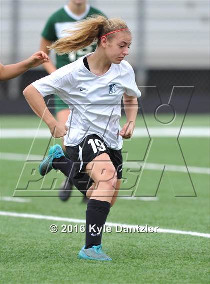 Thumbnail 3 in Incarnate Word vs Hockaday (National Elite Prep Showcase) photogallery.