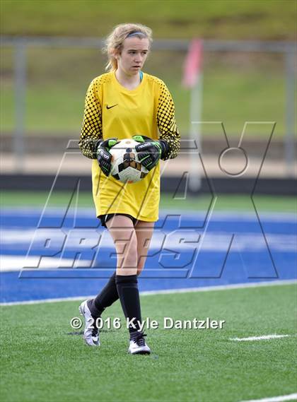 Thumbnail 3 in Incarnate Word vs Hockaday (National Elite Prep Showcase) photogallery.