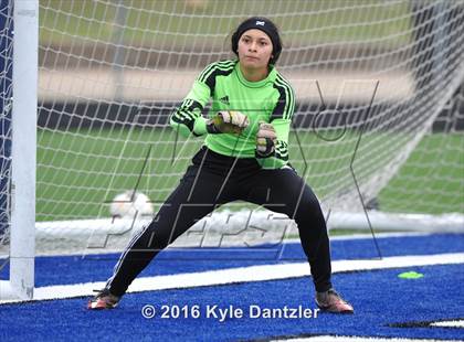Thumbnail 3 in Incarnate Word vs Hockaday (National Elite Prep Showcase) photogallery.