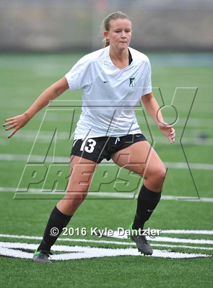 Thumbnail 3 in Incarnate Word vs Hockaday (National Elite Prep Showcase) photogallery.