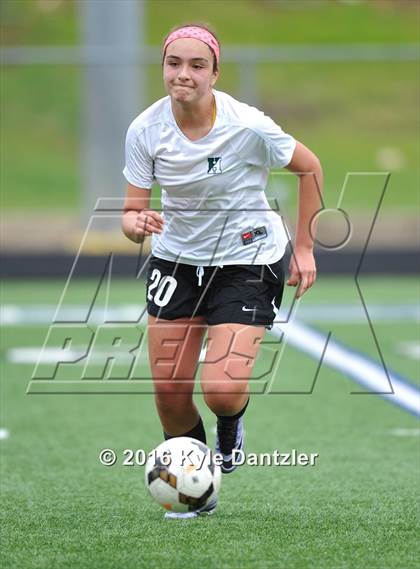Thumbnail 2 in Incarnate Word vs Hockaday (National Elite Prep Showcase) photogallery.