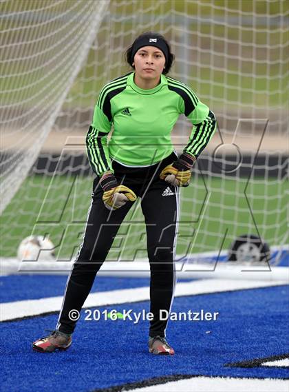 Thumbnail 2 in Incarnate Word vs Hockaday (National Elite Prep Showcase) photogallery.
