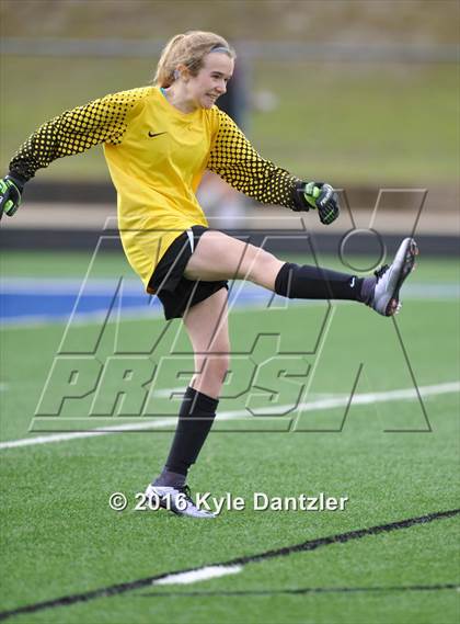 Thumbnail 2 in Incarnate Word vs Hockaday (National Elite Prep Showcase) photogallery.