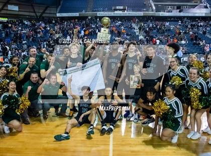 Thumbnail 3 in Auburn vs. Rainier Beach (WIAA 3A Final)  photogallery.
