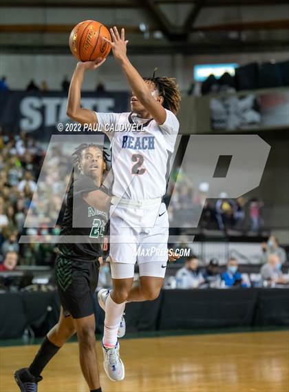 Thumbnail 3 in Auburn vs. Rainier Beach (WIAA 3A Final)  photogallery.