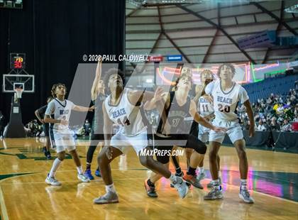 Thumbnail 1 in Auburn vs. Rainier Beach (WIAA 3A Final)  photogallery.