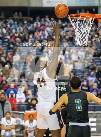 Thumbnail 3 in Auburn vs. Rainier Beach (WIAA 3A Final)  photogallery.