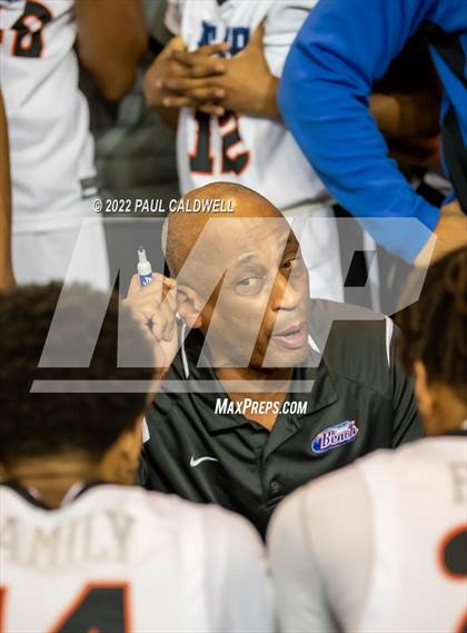 Thumbnail 3 in Auburn vs. Rainier Beach (WIAA 3A Final)  photogallery.