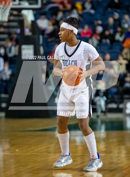 Thumbnail 1 in Auburn vs. Rainier Beach (WIAA 3A Final)  photogallery.