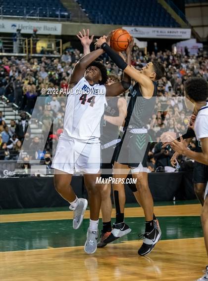 Thumbnail 1 in Auburn vs. Rainier Beach (WIAA 3A Final)  photogallery.