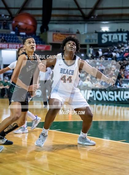 Thumbnail 3 in Auburn vs. Rainier Beach (WIAA 3A Final)  photogallery.