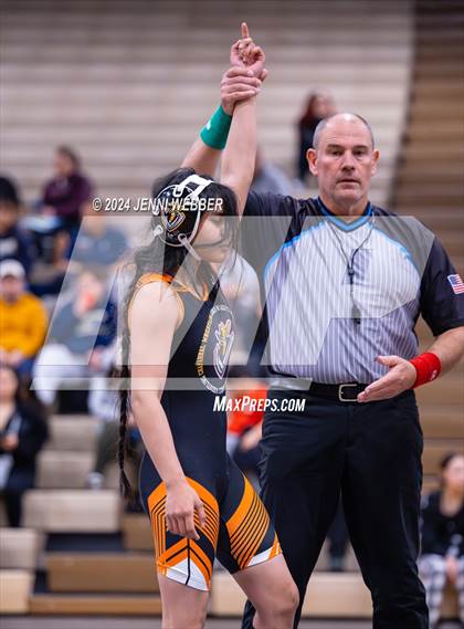 Thumbnail 2 in Cheyenne vs. Valley photogallery.