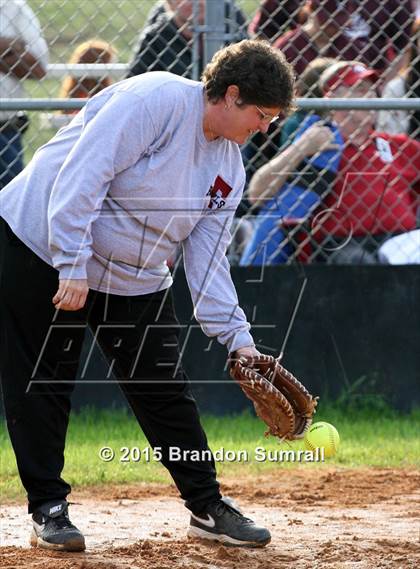 Thumbnail 2 in Thorsby vs. Verbena (Chilton County Tournament) photogallery.