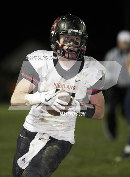 Thumbnail 2 in Rochester vs. Highland (IHSA 4A Semifinal) photogallery.