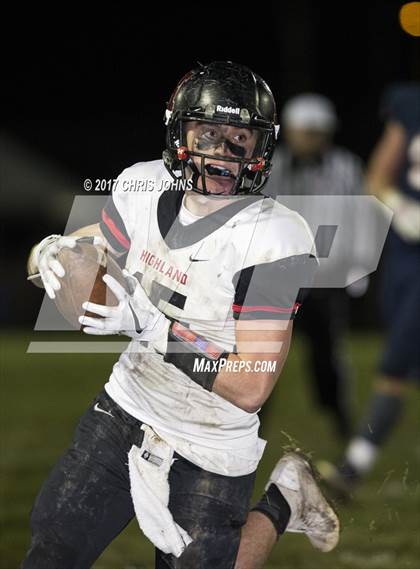 Thumbnail 1 in Rochester vs. Highland (IHSA 4A Semifinal) photogallery.