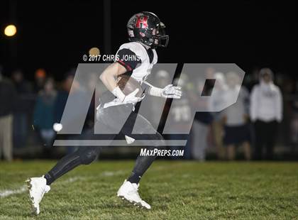 Thumbnail 3 in Rochester vs. Highland (IHSA 4A Semifinal) photogallery.