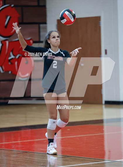 Thumbnail 2 in Dutchtown vs Perry photogallery.