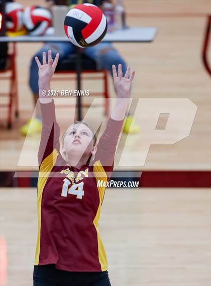 Thumbnail 3 in Dutchtown vs Perry photogallery.