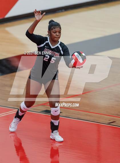 Thumbnail 3 in Dutchtown vs Perry photogallery.