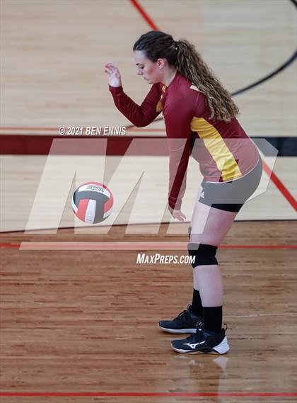 Thumbnail 2 in Dutchtown vs Perry photogallery.