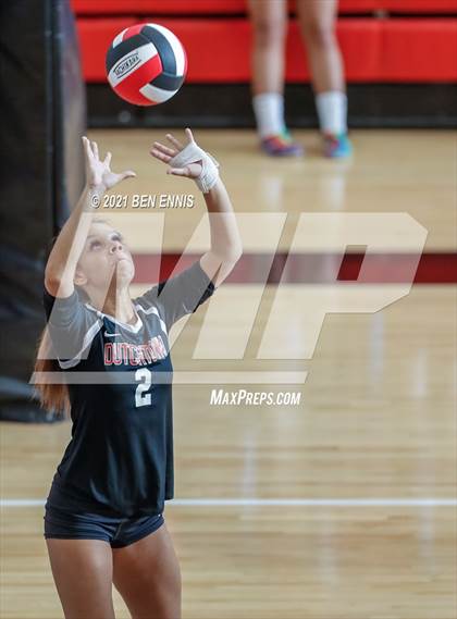 Thumbnail 2 in Dutchtown vs Perry photogallery.
