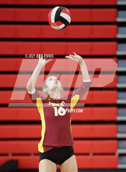 Thumbnail 1 in Dutchtown vs Perry photogallery.