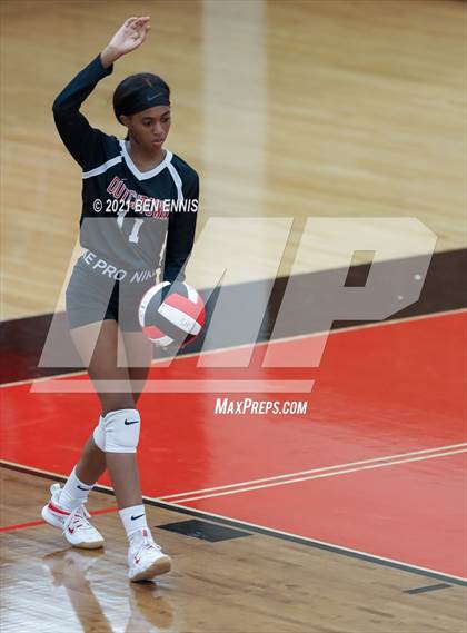 Thumbnail 3 in Dutchtown vs Perry photogallery.