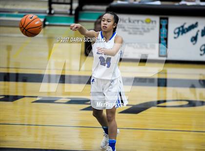 Thumbnail 3 in La Jolla Country Day vs. New Hope Academy (NIKE Tournament of Champions) photogallery.