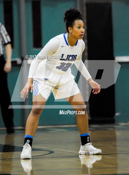Thumbnail 2 in La Jolla Country Day vs. New Hope Academy (NIKE Tournament of Champions) photogallery.
