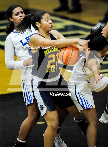 Thumbnail 2 in La Jolla Country Day vs. New Hope Academy (NIKE Tournament of Champions) photogallery.
