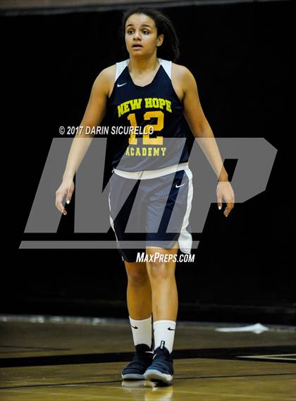 Thumbnail 3 in La Jolla Country Day vs. New Hope Academy (NIKE Tournament of Champions) photogallery.