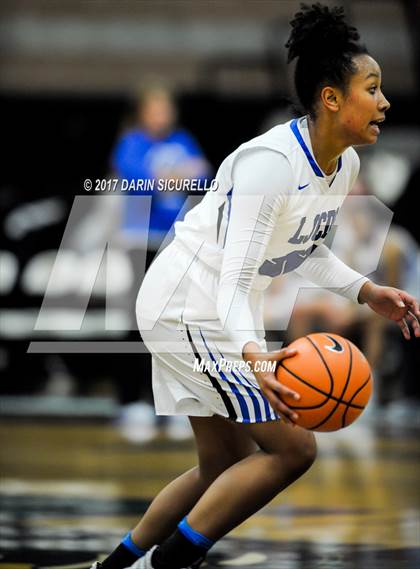 Thumbnail 1 in La Jolla Country Day vs. New Hope Academy (NIKE Tournament of Champions) photogallery.