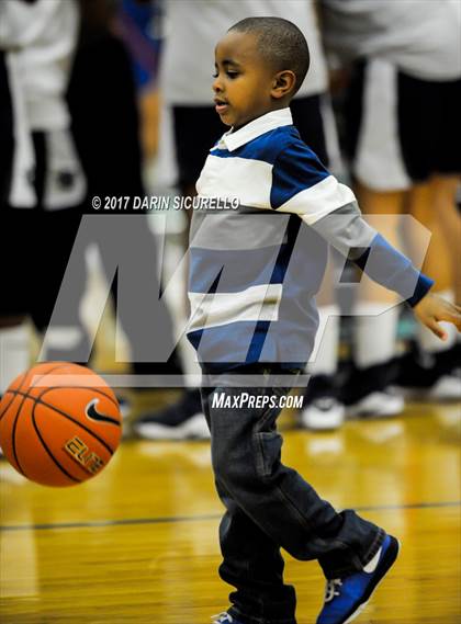 Thumbnail 3 in La Jolla Country Day vs. New Hope Academy (NIKE Tournament of Champions) photogallery.