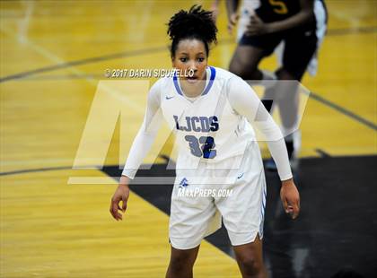 Thumbnail 2 in La Jolla Country Day vs. New Hope Academy (NIKE Tournament of Champions) photogallery.