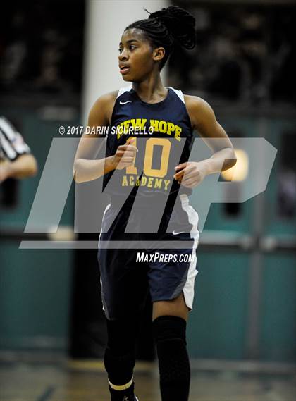 Thumbnail 2 in La Jolla Country Day vs. New Hope Academy (NIKE Tournament of Champions) photogallery.