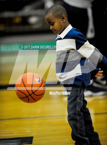Thumbnail 1 in La Jolla Country Day vs. New Hope Academy (NIKE Tournament of Champions) photogallery.