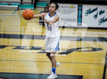 Thumbnail 2 in La Jolla Country Day vs. New Hope Academy (NIKE Tournament of Champions) photogallery.