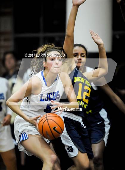 Thumbnail 1 in La Jolla Country Day vs. New Hope Academy (NIKE Tournament of Champions) photogallery.