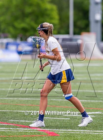 Thumbnail 3 in West Genesee vs. West Islip (NYSPHSAA Class A Semifinal) photogallery.