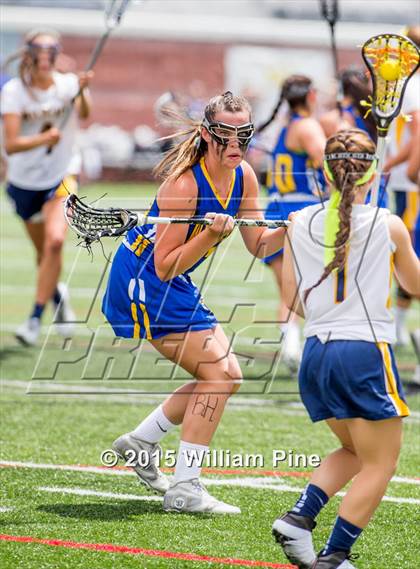 Thumbnail 1 in West Genesee vs. West Islip (NYSPHSAA Class A Semifinal) photogallery.