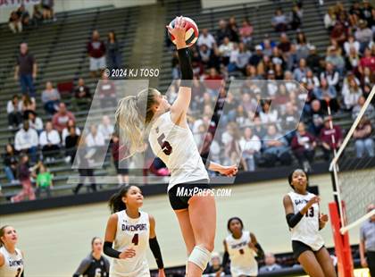 Thumbnail 2 in Davenport vs. Floresville (UIL Volleyball 4A Region 4 Final) photogallery.