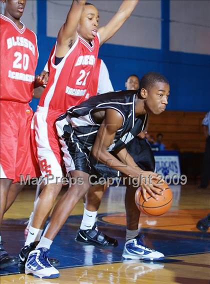 Thumbnail 1 in Acorn vs Blessed Sacrament (Queens Jam Christmas Classic) photogallery.