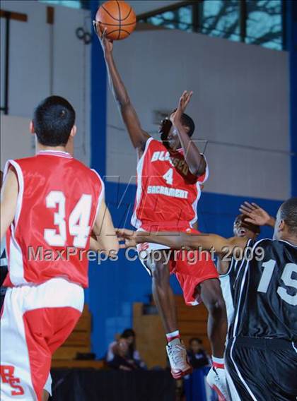 Thumbnail 3 in Acorn vs Blessed Sacrament (Queens Jam Christmas Classic) photogallery.